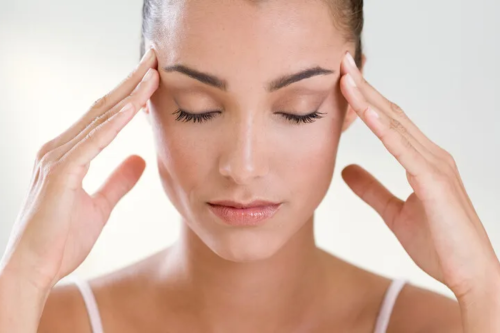 Top bài tập trẻ hóa da mặt đơn giản có thể thực hiện ngay tại nhà